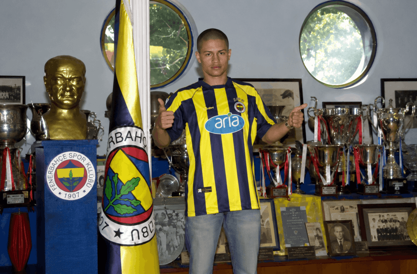 Alex de Souza: The Brazilian Who Became Fenerbahçe’s Greatest Foreign Legend